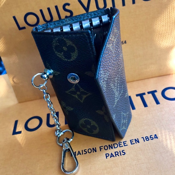 Louis Vuitton Other - Louis Vuitton Monogram 6 Key Case Holder Vintage